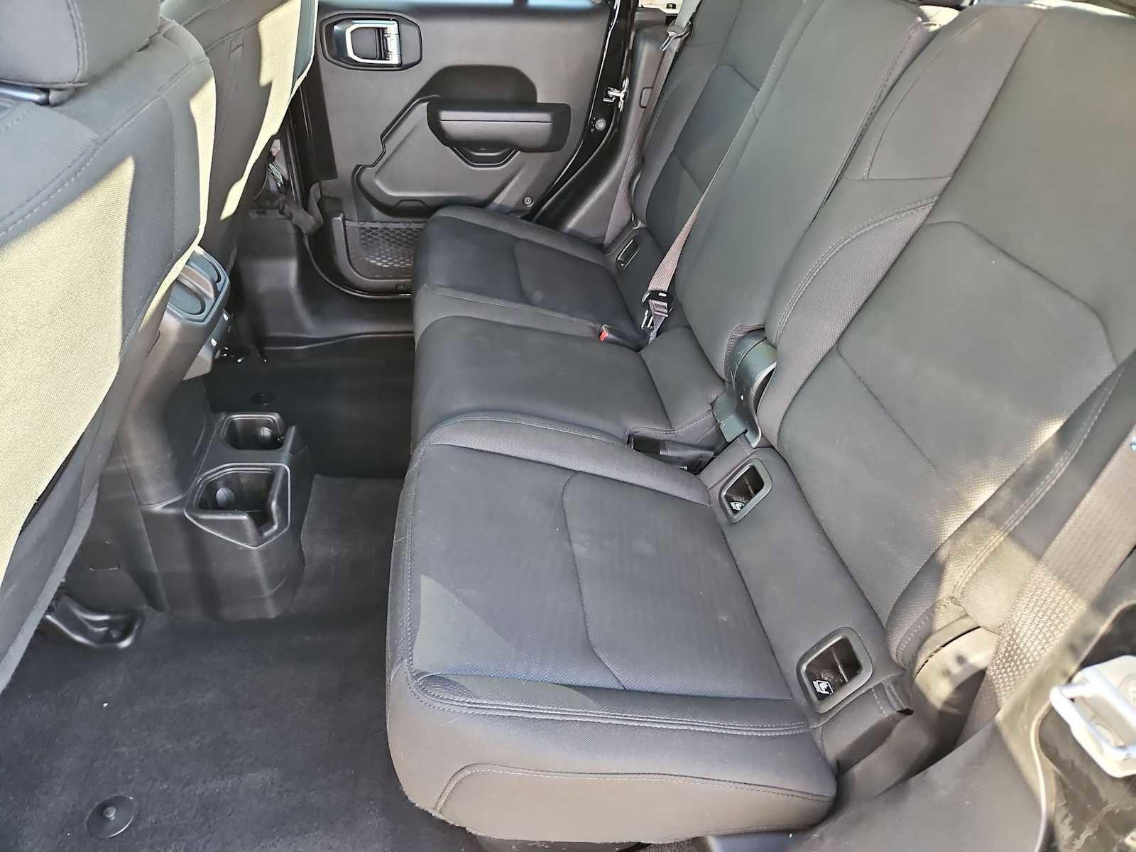 Used 2022 Jeep Gladiator Sport image 18