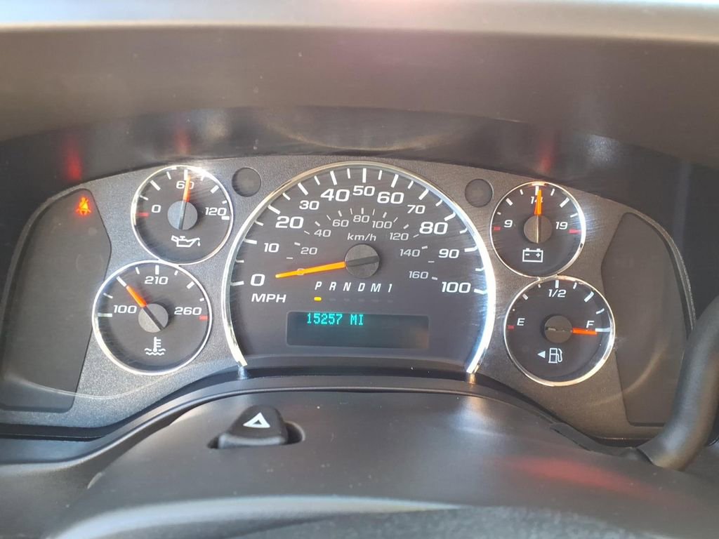 Used 2024 Chevrolet Express 2500 w/ Driver Convenience Package image 35
