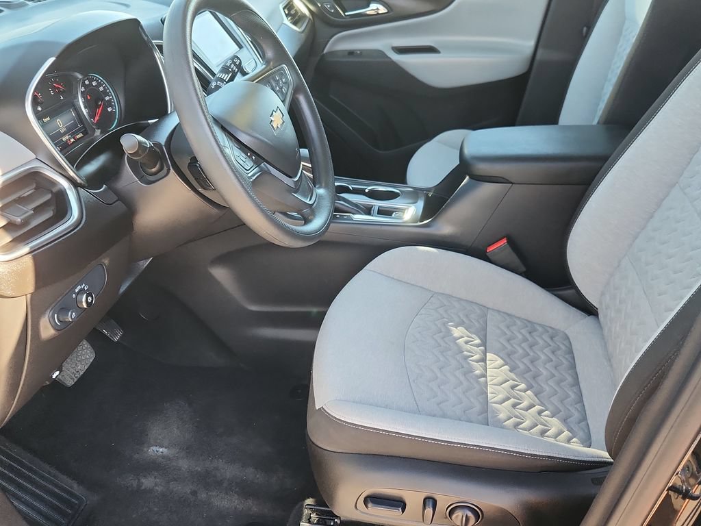 Used 2024 Chevrolet Equinox LS w/ LS Convenience Package AWD/4WD image 7