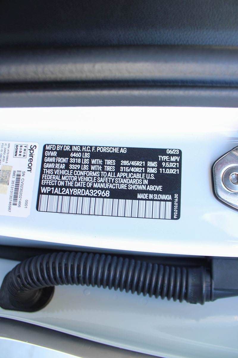 Used 2024 Porsche Cayenne S AWD/4WD image 50