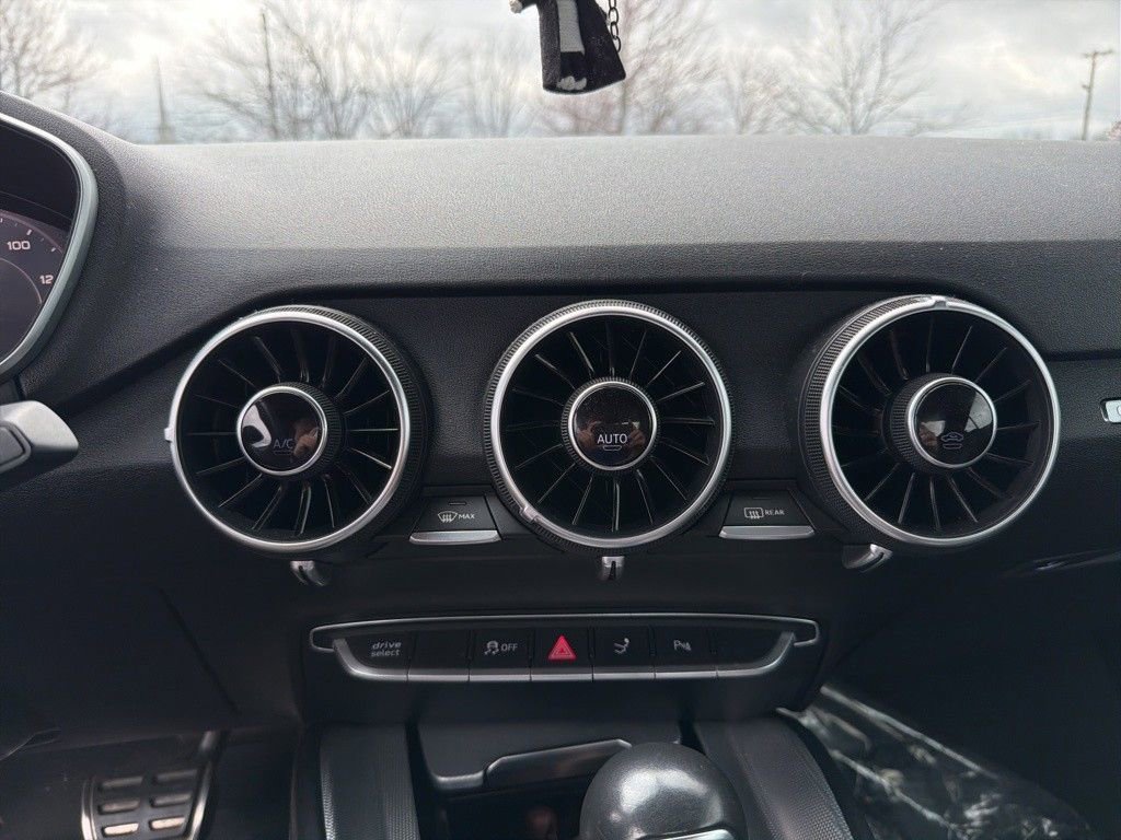 Used 2016 Audi TT 2.0T image 8
