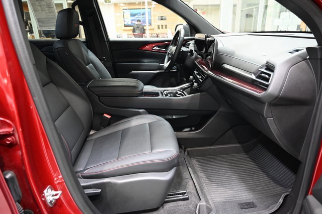 Used 2024 Chevrolet Traverse Z71 w/ LPO, Floor Liner Package image 10