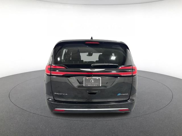 Used 2024 Chrysler Pacifica Limited FWD image 5