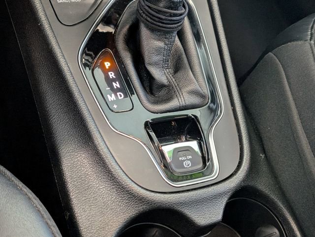 Used 2019 Jeep Cherokee Limited image 28