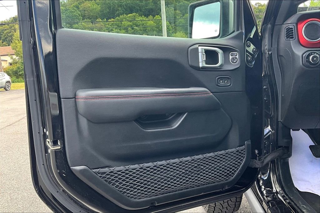 Used 2019 Jeep Wrangler Unlimited Rubicon w/ Dual Top Group image 21