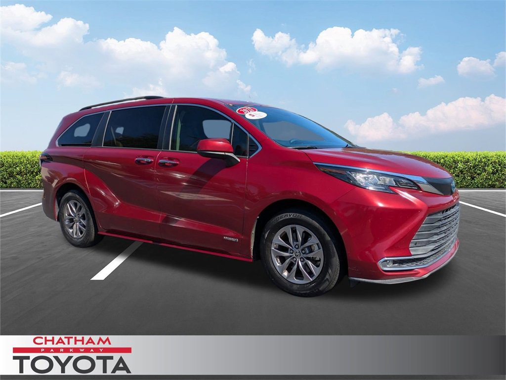 Used 2021 Toyota Sienna XLE