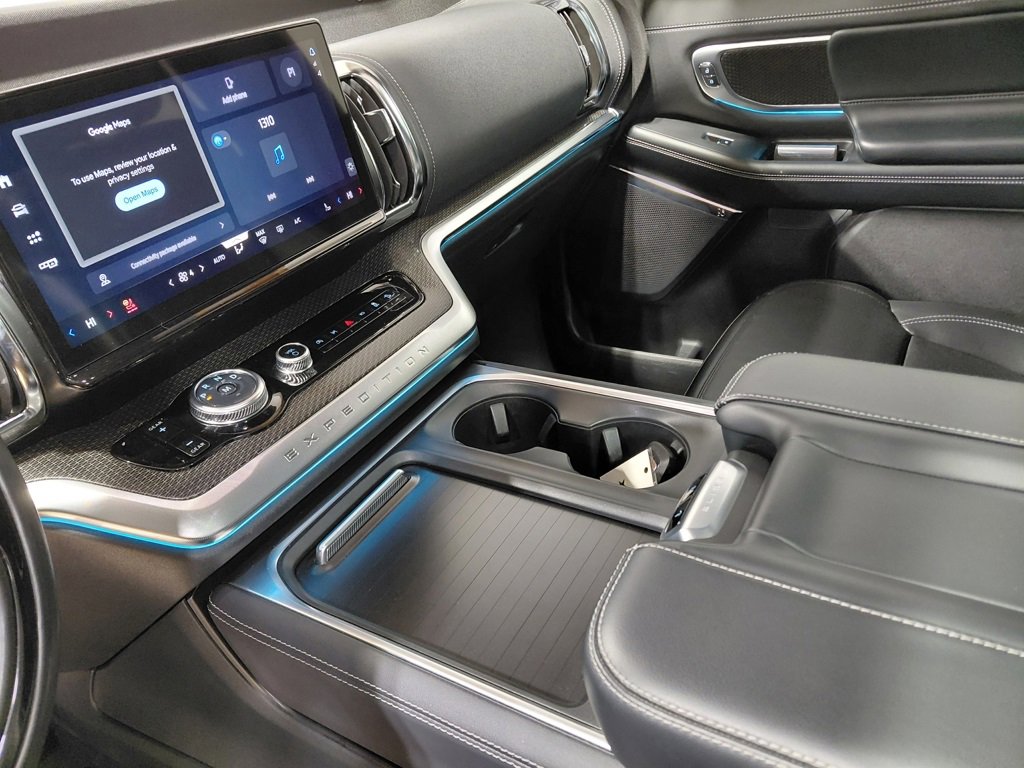 Certified 2025 Ford Expedition Max Platinum w/ Stealth Appearance Package image 32