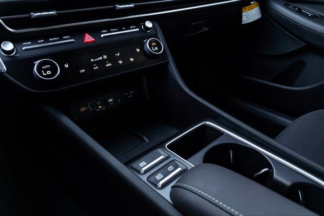 New 2026 Hyundai Sonata SEL FWD image 16