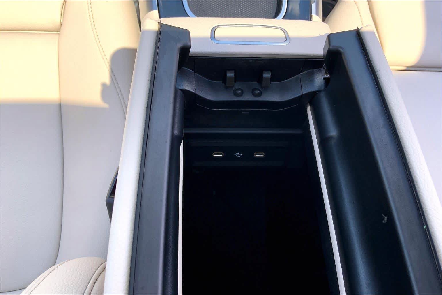 Used 2024 Mercedes-Benz GLB 250 4MATIC image 34