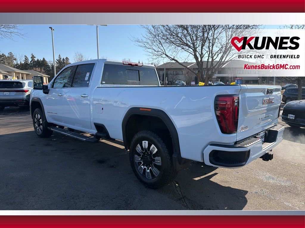 Used 2026 GMC Sierra 3500 Denali w/ Denali Reserve Package image 10