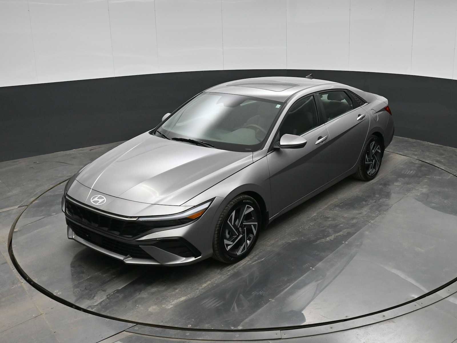 Certified 2025 Hyundai Elantra SEL image 25