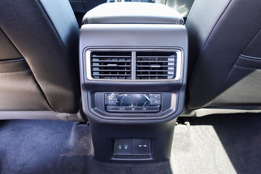 New 2026 Volkswagen Atlas SE image 26
