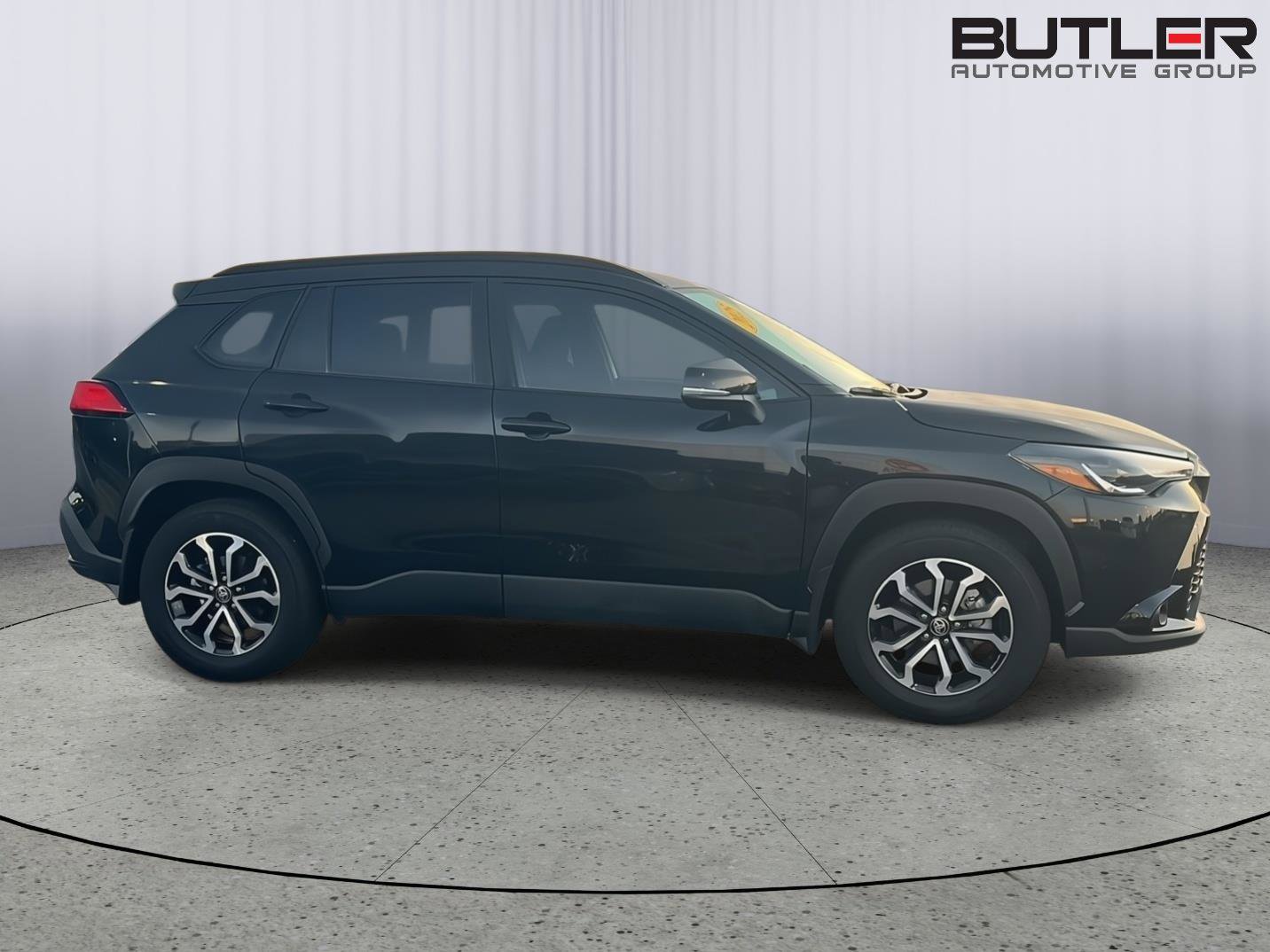 Used 2025 Toyota Corolla Cross AWD Hybrid image 7