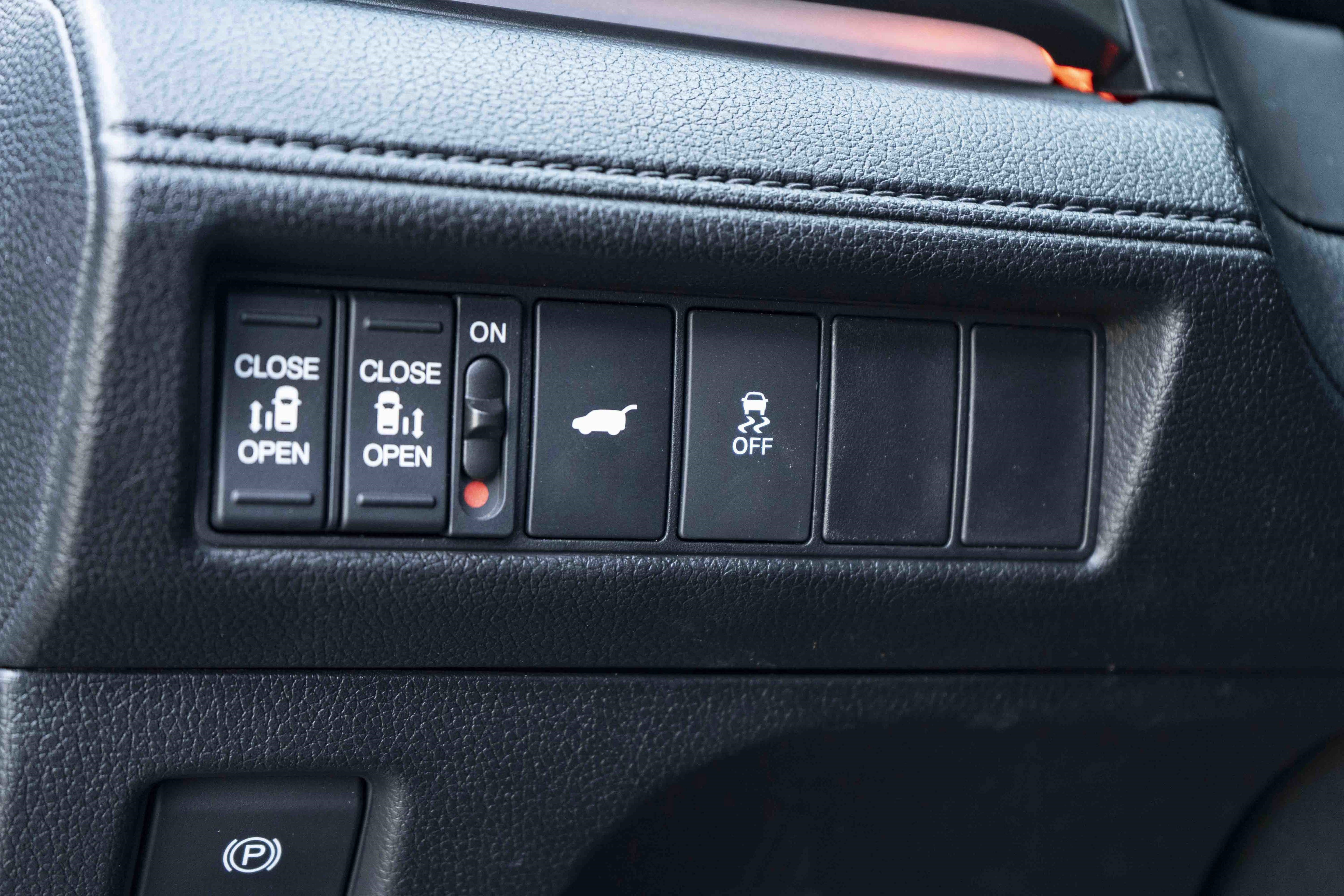 Used 2025 Honda Odyssey Sport-L image 39