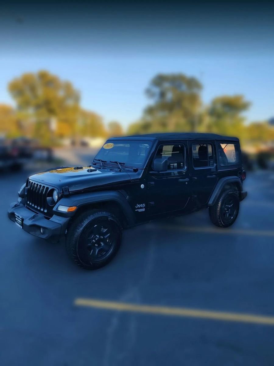 Used 2018 Jeep Wrangler Unlimited Sport image 3