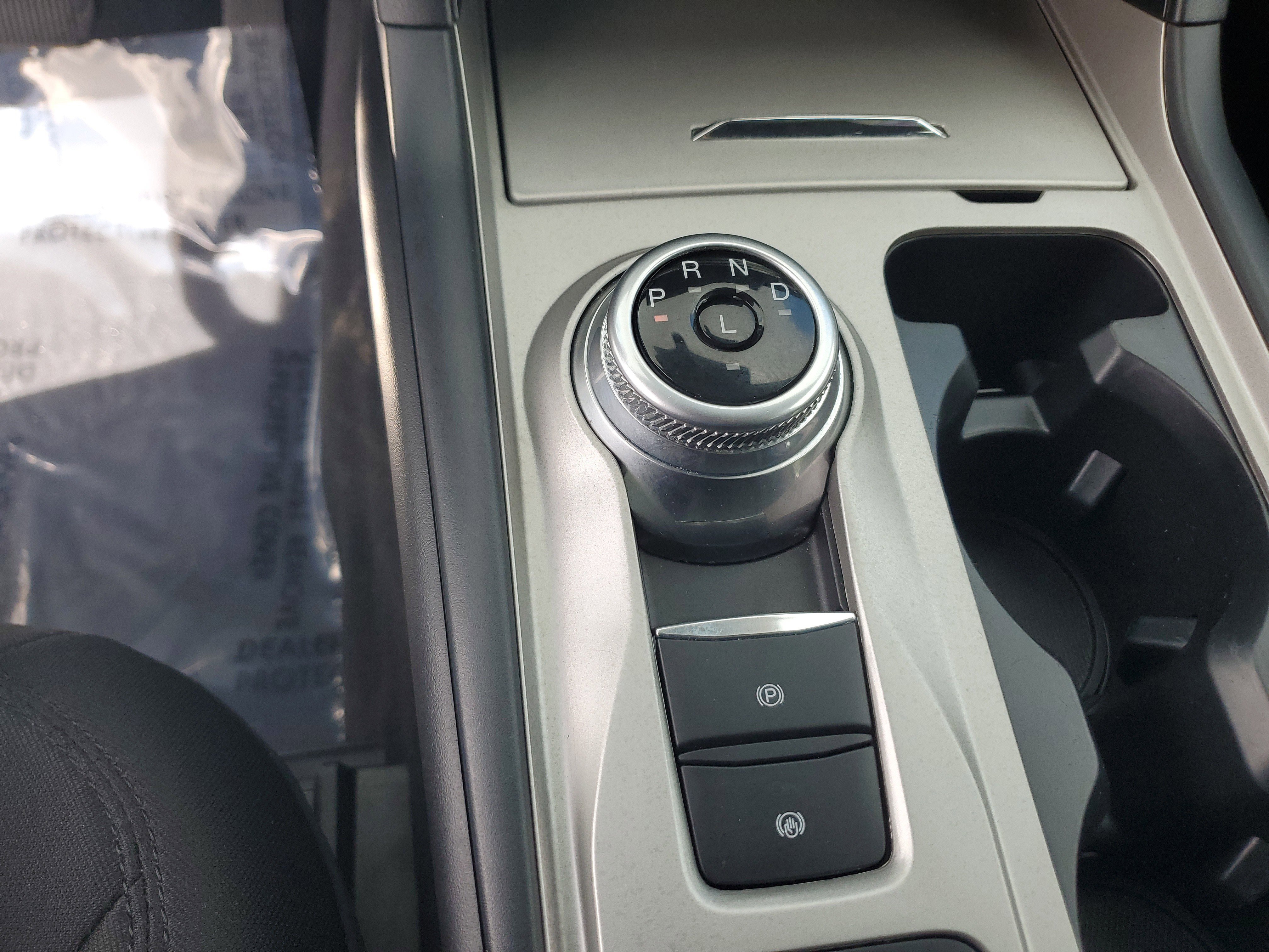 Used 2023 Ford Explorer XLT image 28