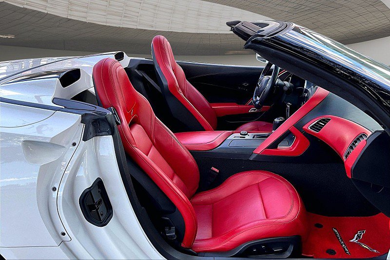 Used 2016 Chevrolet Corvette Stingray Convertible w/ 3LT Preferred Equipment Group RWD image 6