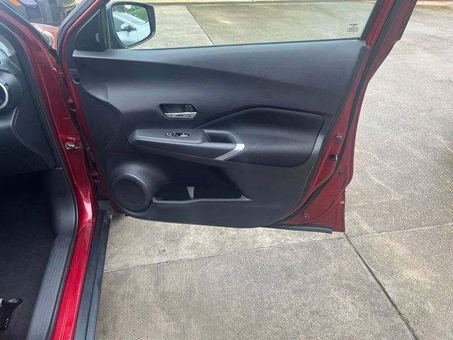 Used 2024 Nissan Kicks SV w/ Exterior Package FWD image 18