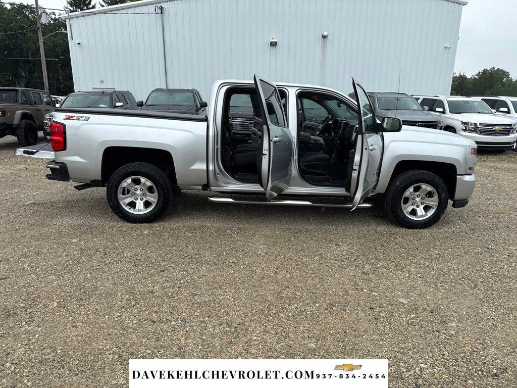 Used 2018 Chevrolet Silverado 1500 LT w/ All Star Edition AWD/4WD image 32