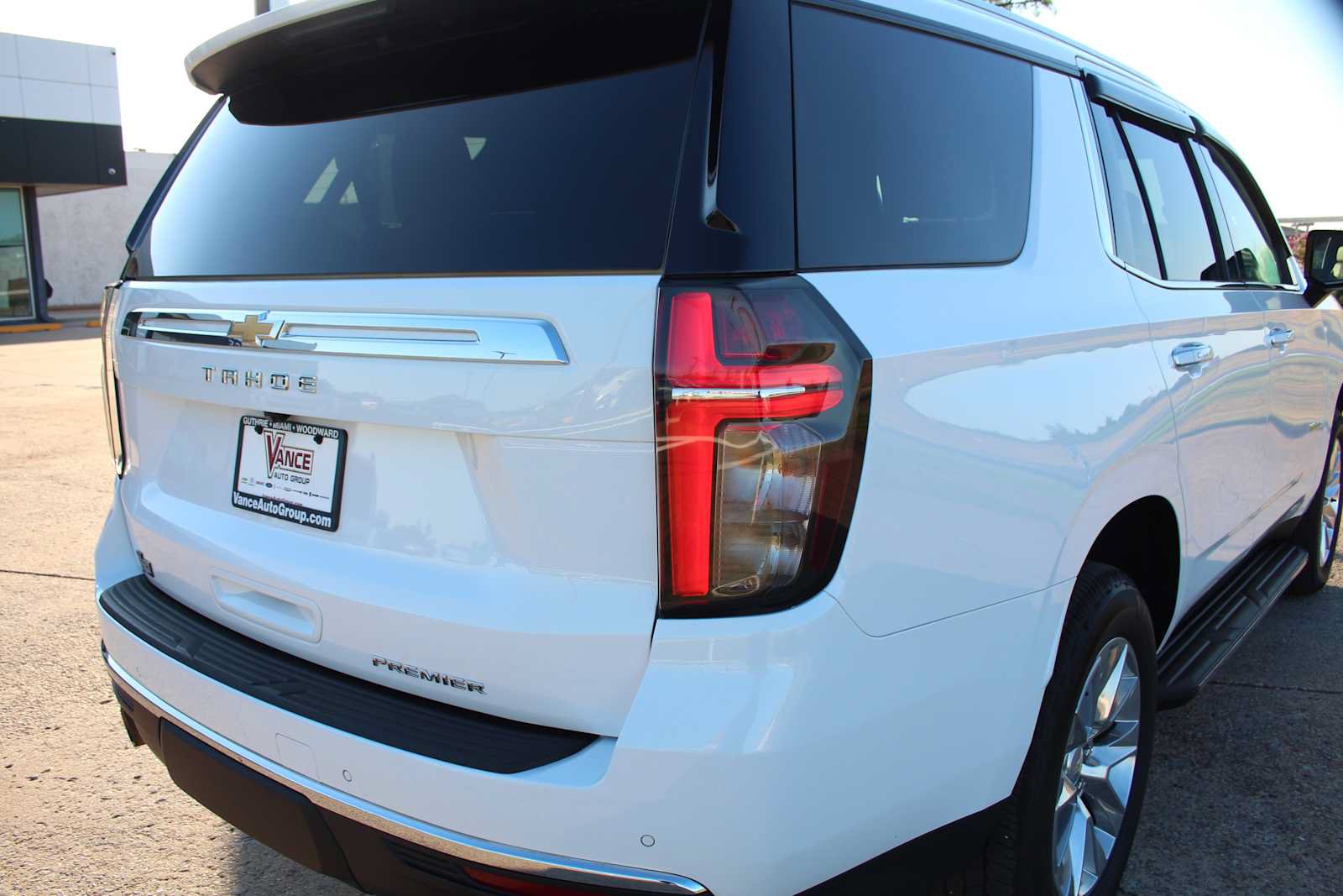 Used 2023 Chevrolet Tahoe Premier AWD/4WD image 13