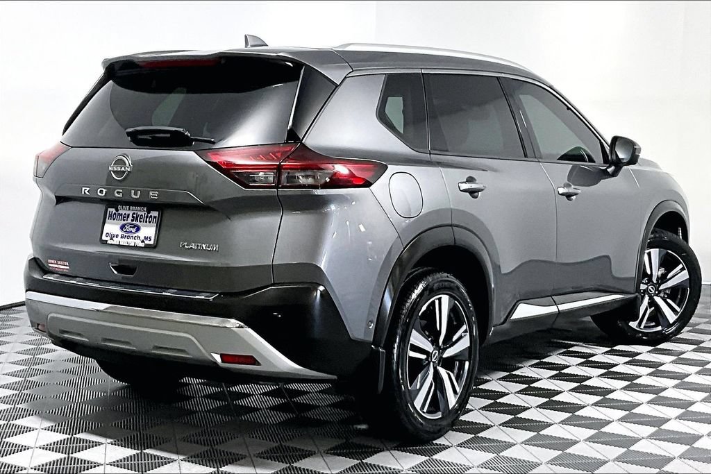 Used 2023 Nissan Rogue Platinum w/ Platinum Premium Package FWD image 12