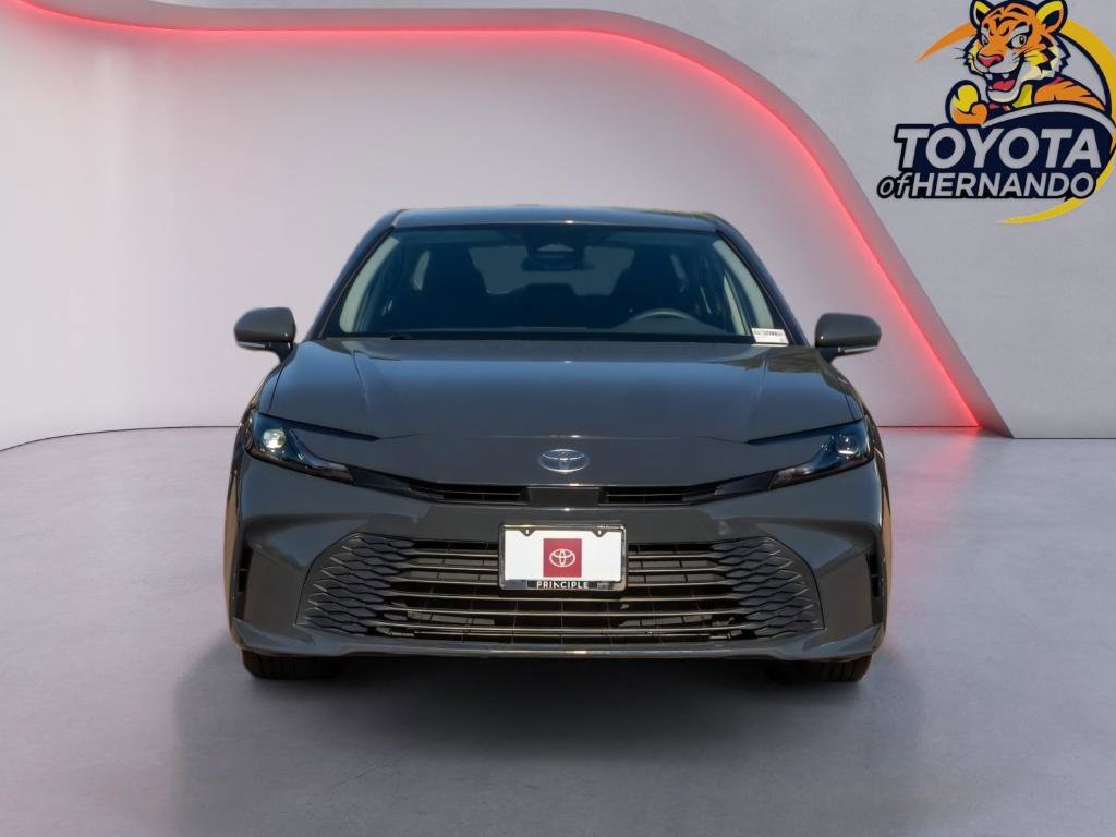 Used 2025 Toyota Camry LE FWD image 2