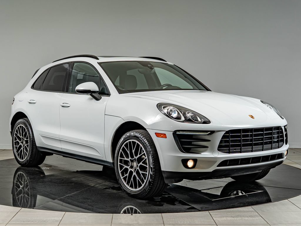 Used 2018 Porsche Macan AWD/4WD image 10