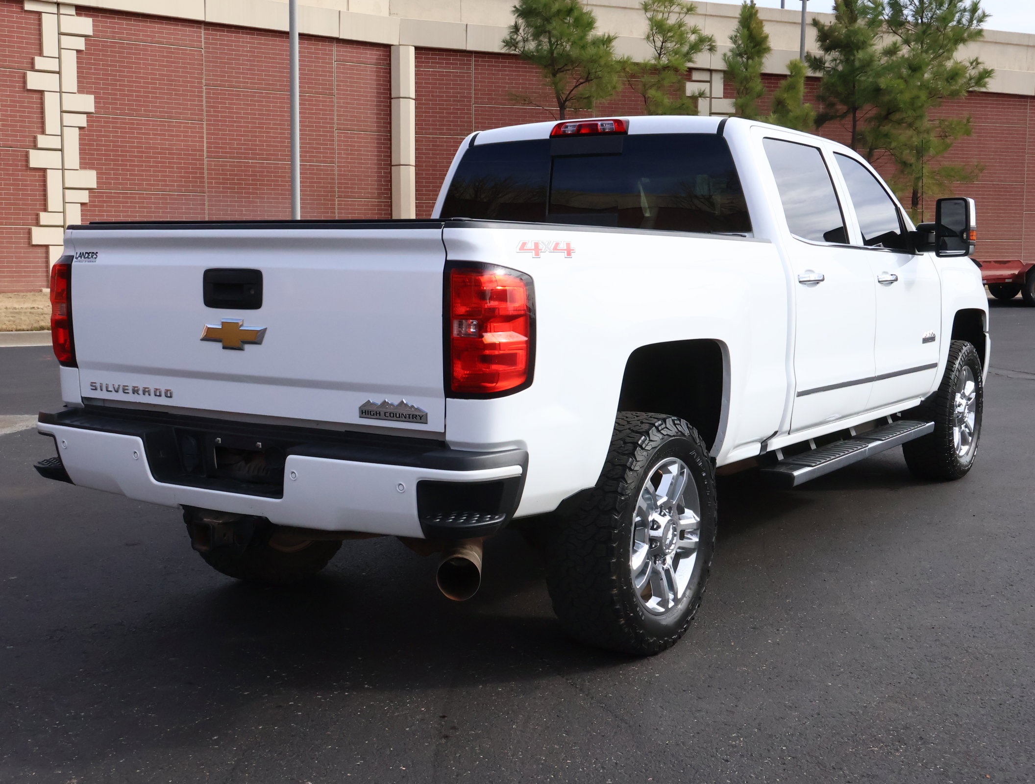 Used 2016 Chevrolet Silverado 2500 High Country w/ Duramax Plus Package image 32