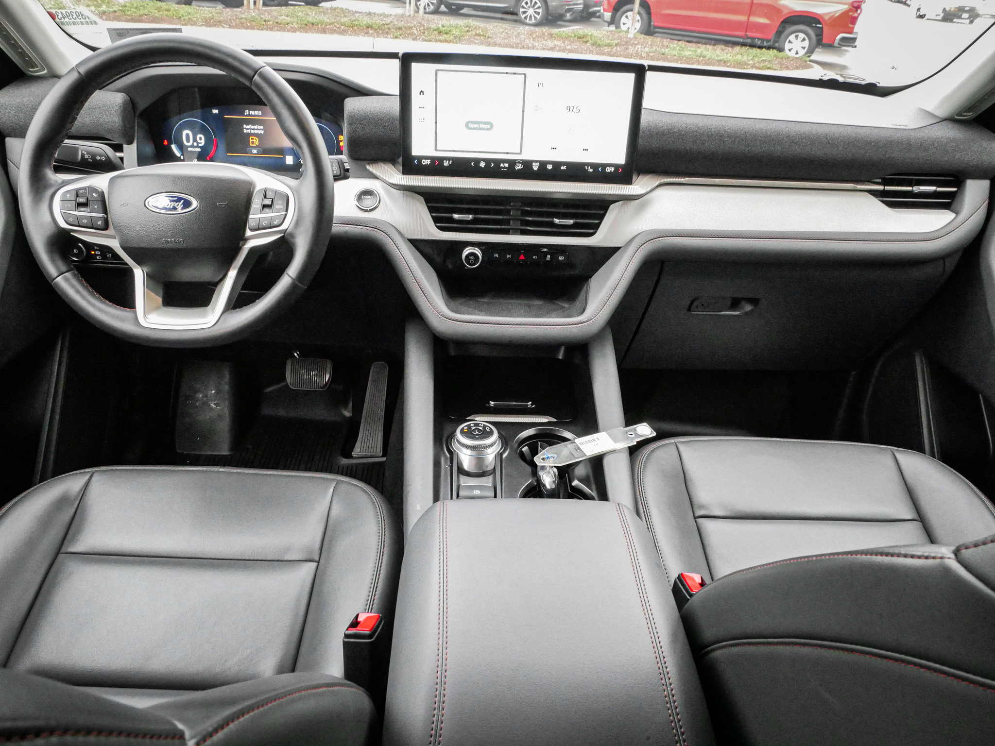 Used 2025 Ford Explorer Active w/ Active Comfort Package image 28