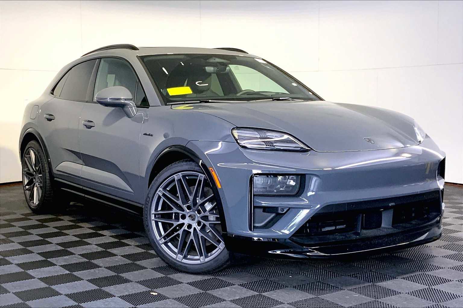 New 2025 Porsche Macan Turbo Electric image 9