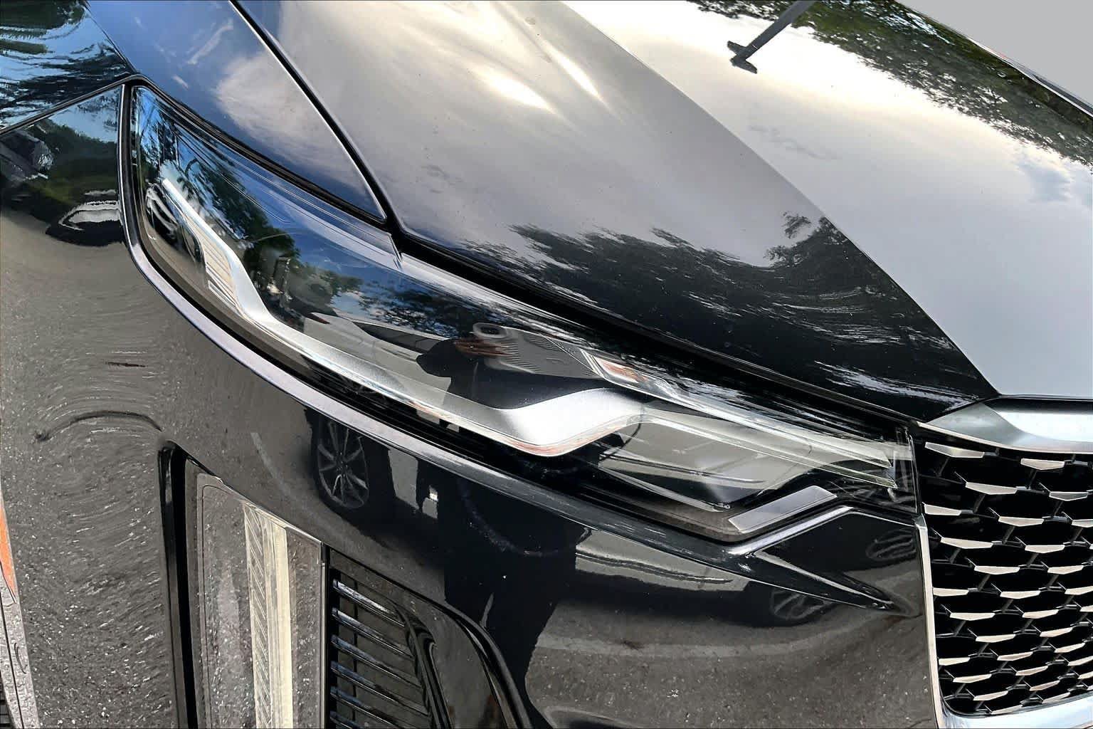 Used 2020 Cadillac XT6 Premium Luxury FWD image 28