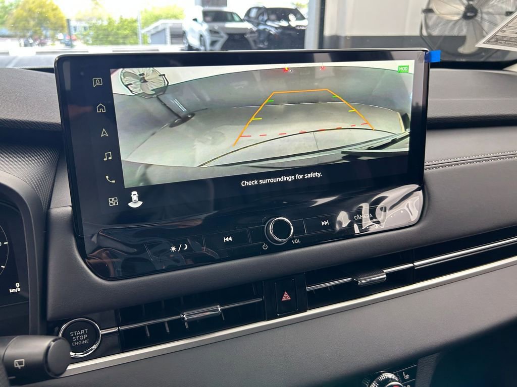 New 2026 Mitsubishi Outlander SEL FWD image 17