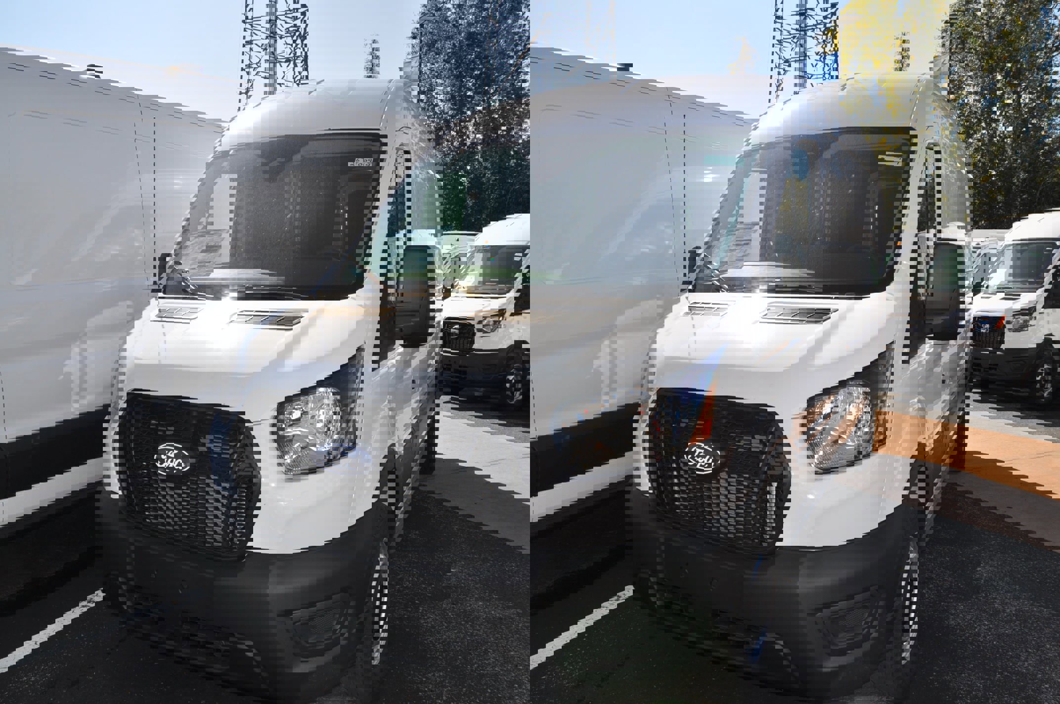 New 2026 Ford Transit 250 148 Medium Roof w/ Load Area Protection Package image 1