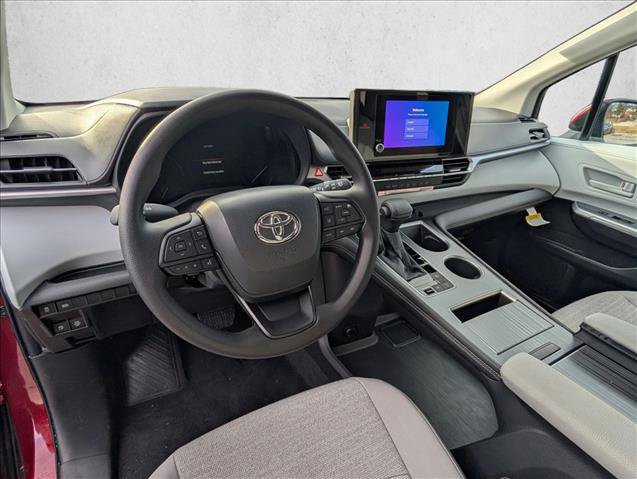 New 2026 Toyota Sienna LE image 3