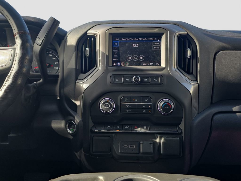 Used 2023 Chevrolet Silverado 1500 Custom image 14