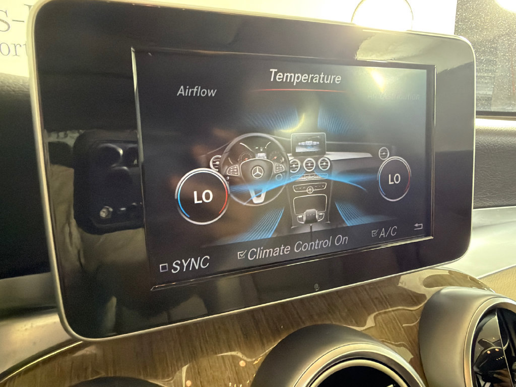 Used 2018 Mercedes-Benz GLC 300 image 24