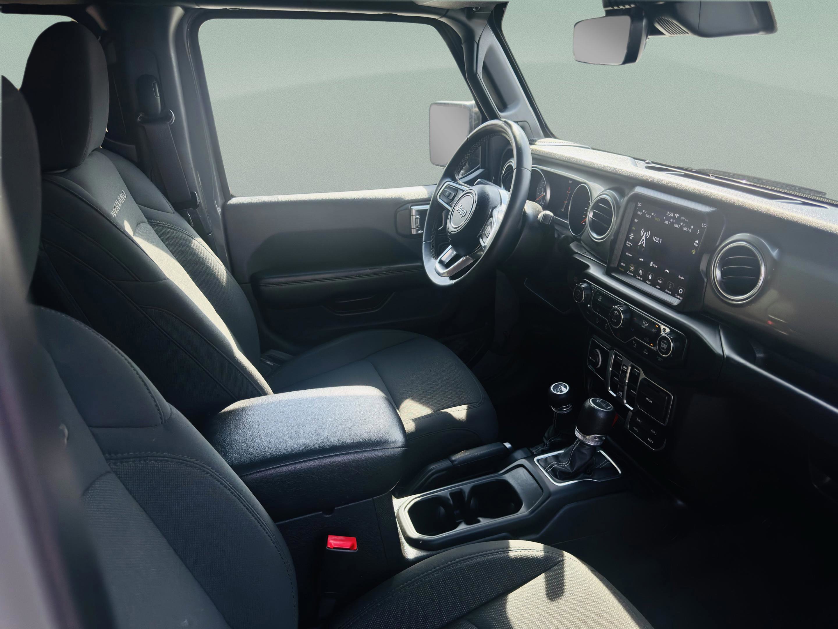 Used 2020 Jeep Gladiator Overland w/ Dual Top Group image 35