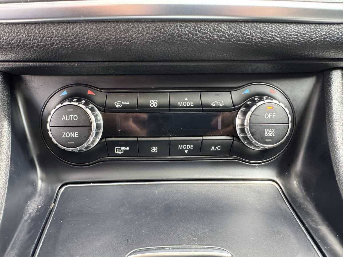 Used 2017 Mercedes-Benz CLA 250 image 18