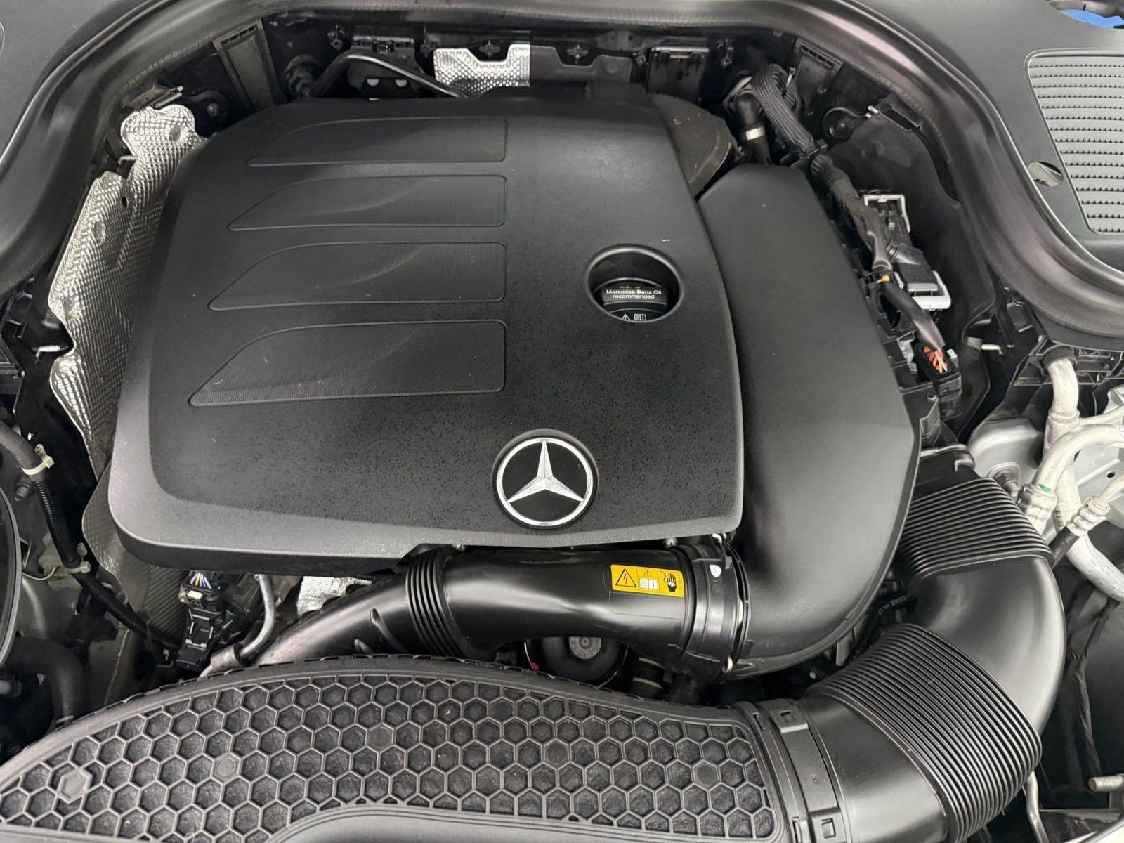 Used 2020 Mercedes-Benz GLC 300 image 32