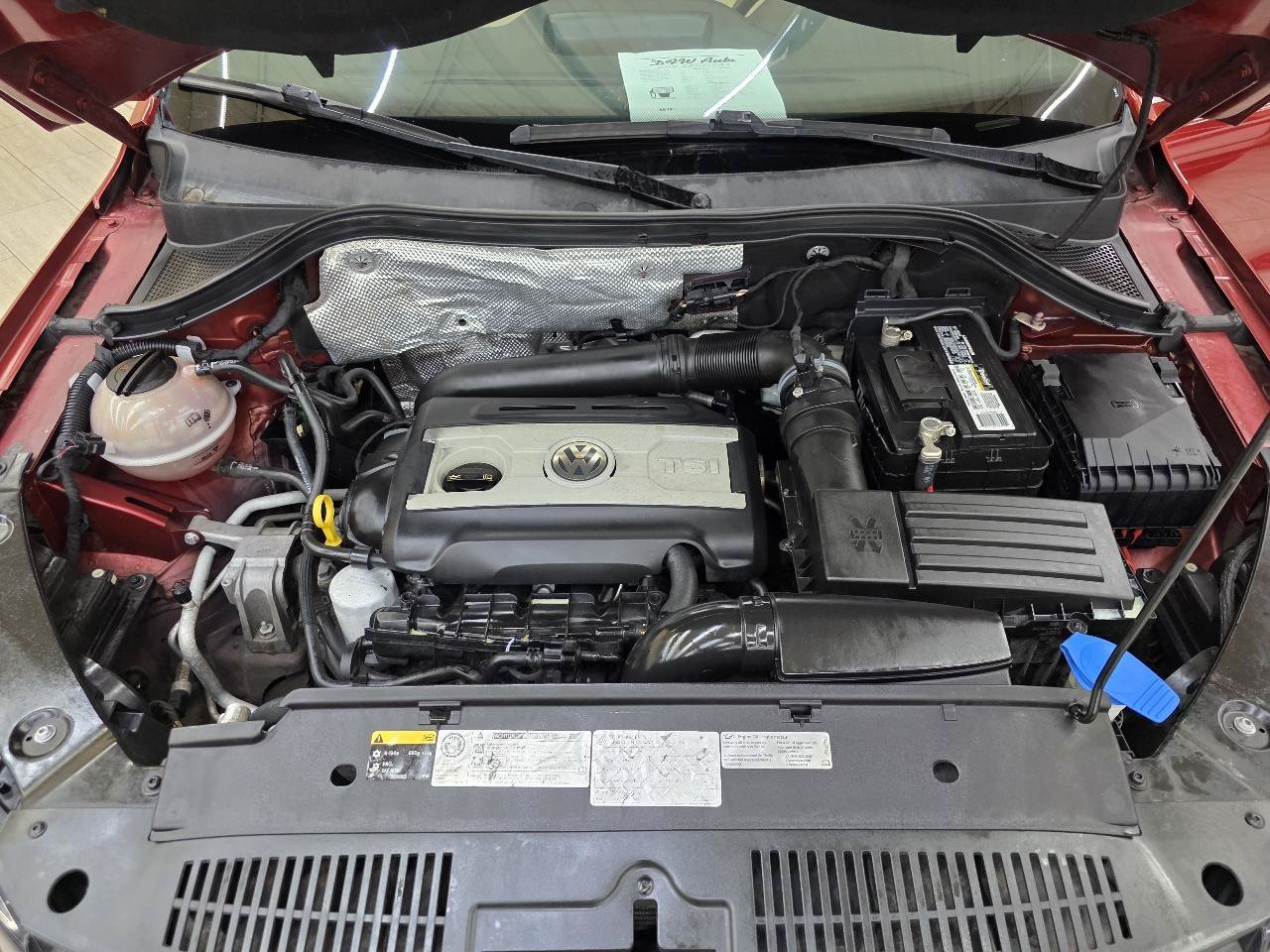 Used 2014 Volkswagen Tiguan SEL FWD image 40
