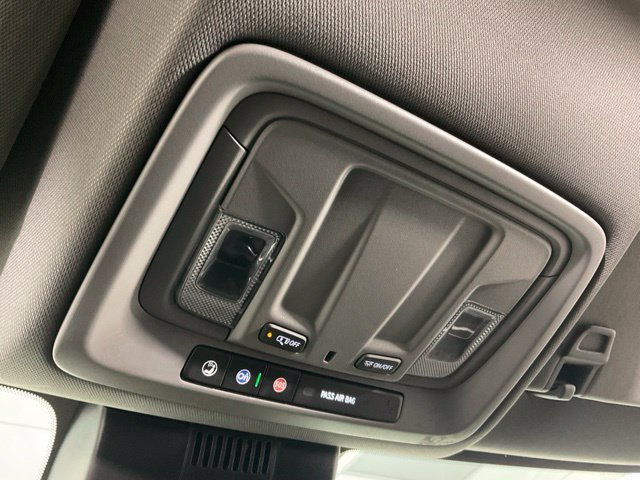 Used 2025 GMC Sierra 2500 SLT AWD/4WD image 17