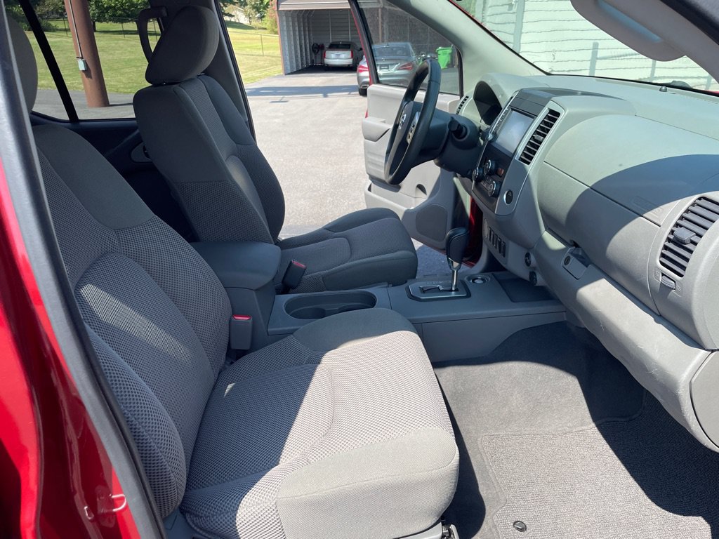 Used 2021 Nissan Frontier SV RWD image 21
