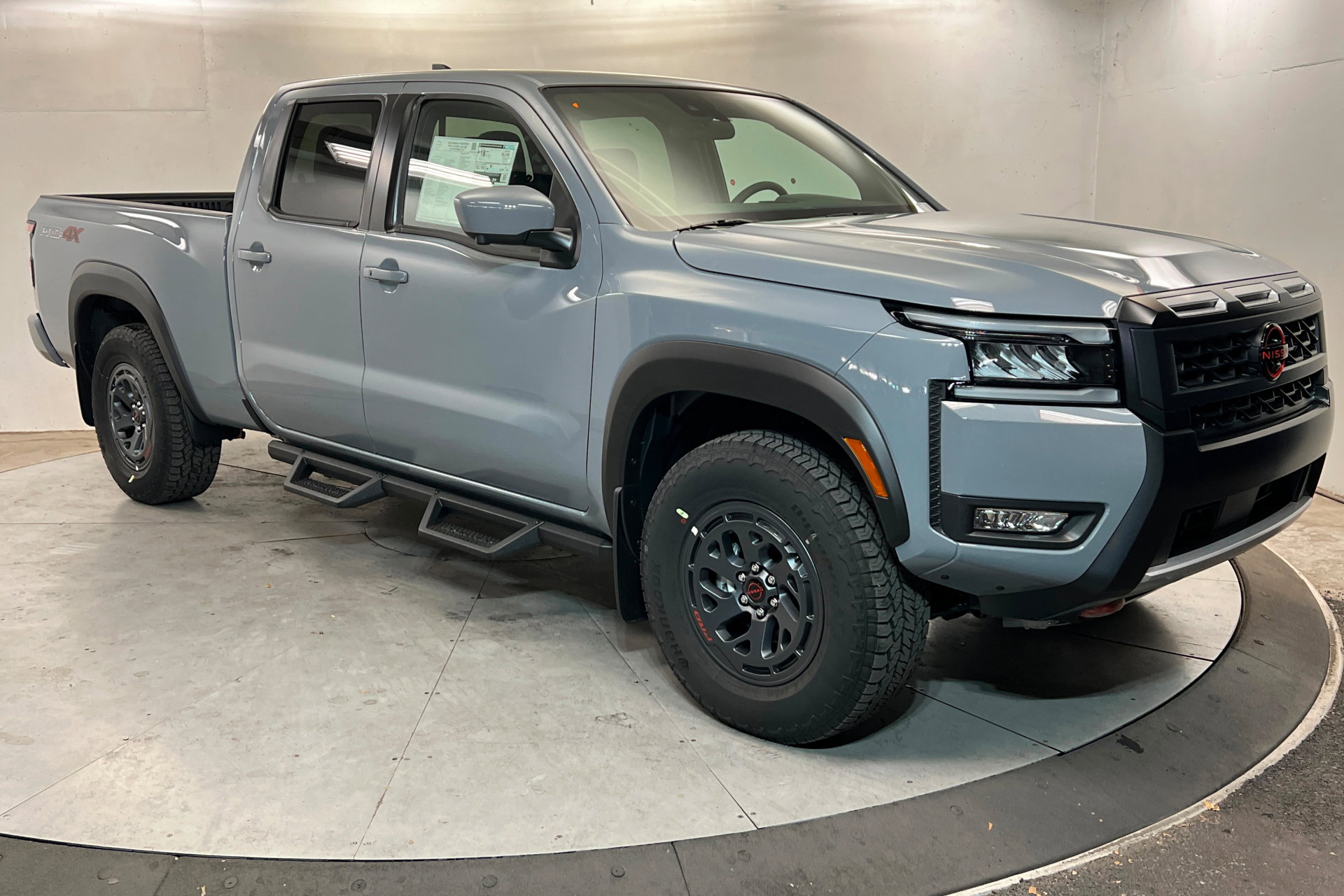 New 2026 Nissan Frontier PRO-4X w/ Pro-4x Convenience Package image 7