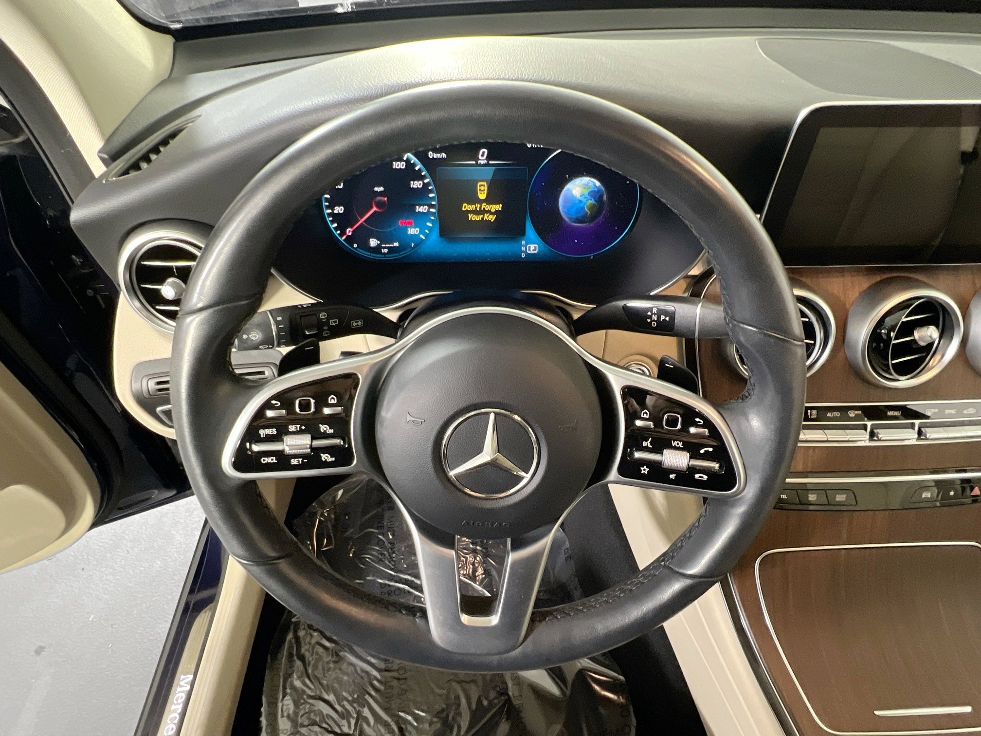 Used 2022 Mercedes-Benz GLC 300 4MATIC image 11