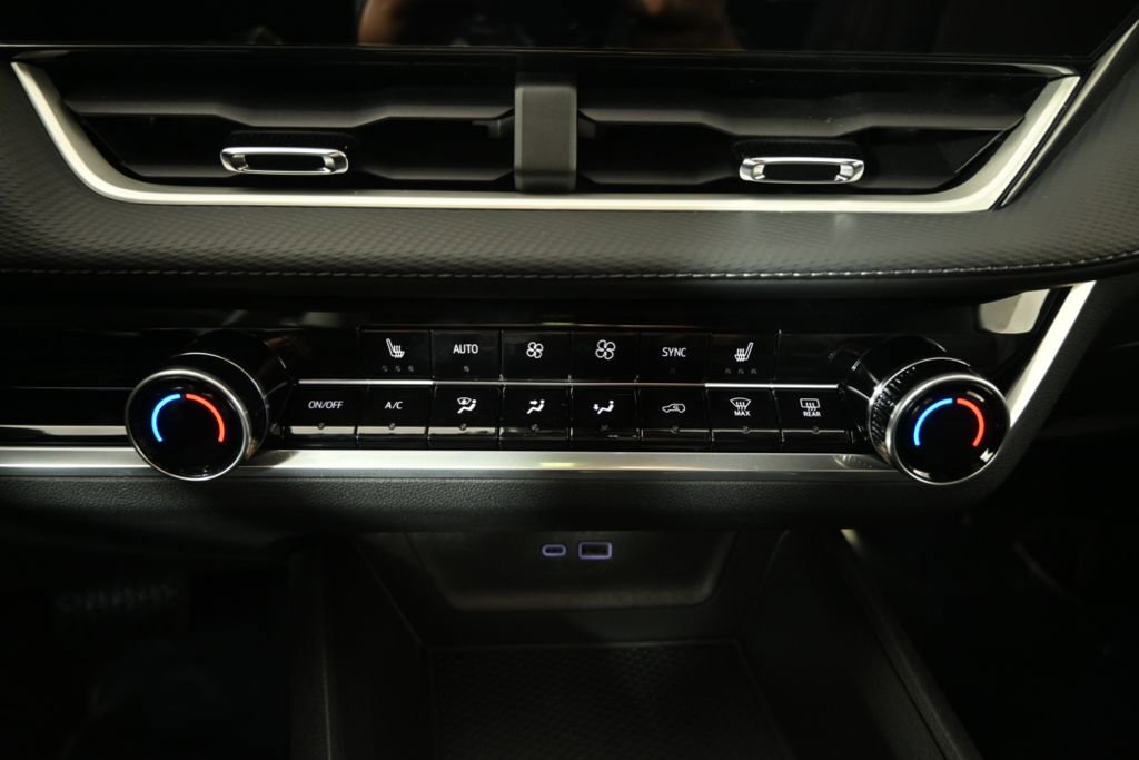 New 2026 Chevrolet Equinox LT w/ Convenience Package II image 28