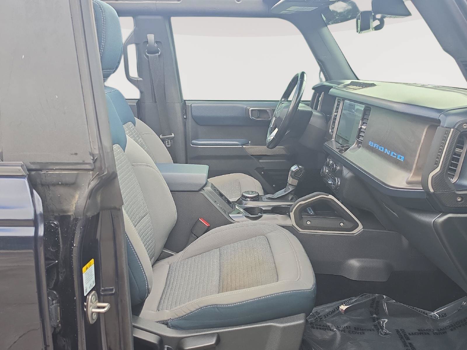 Used 2021 Ford Bronco Outer Banks AWD/4WD image 13