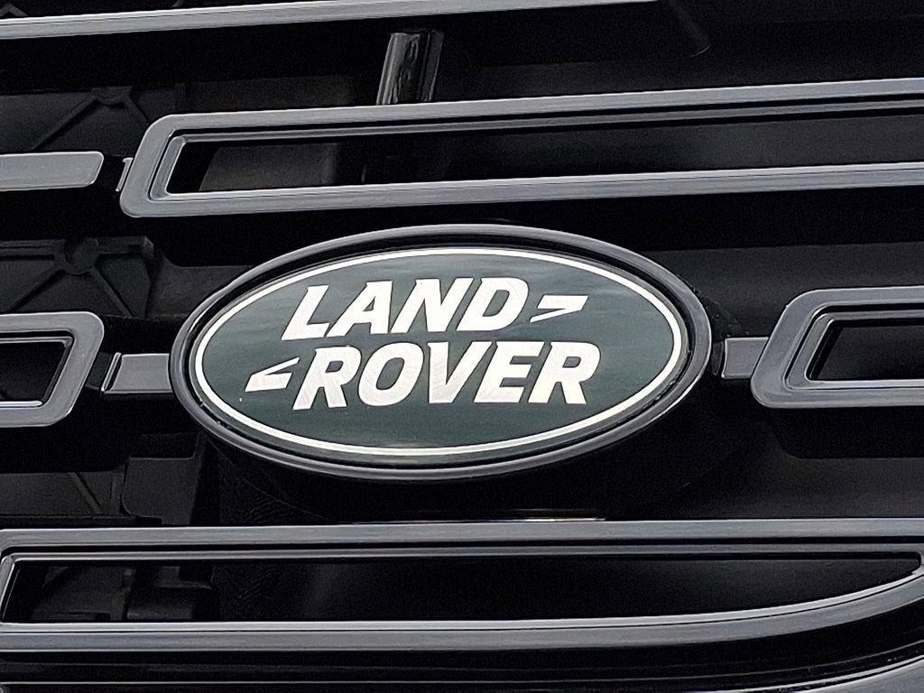 New 2026 Land Rover Range Rover Velar Dynamic SE image 18