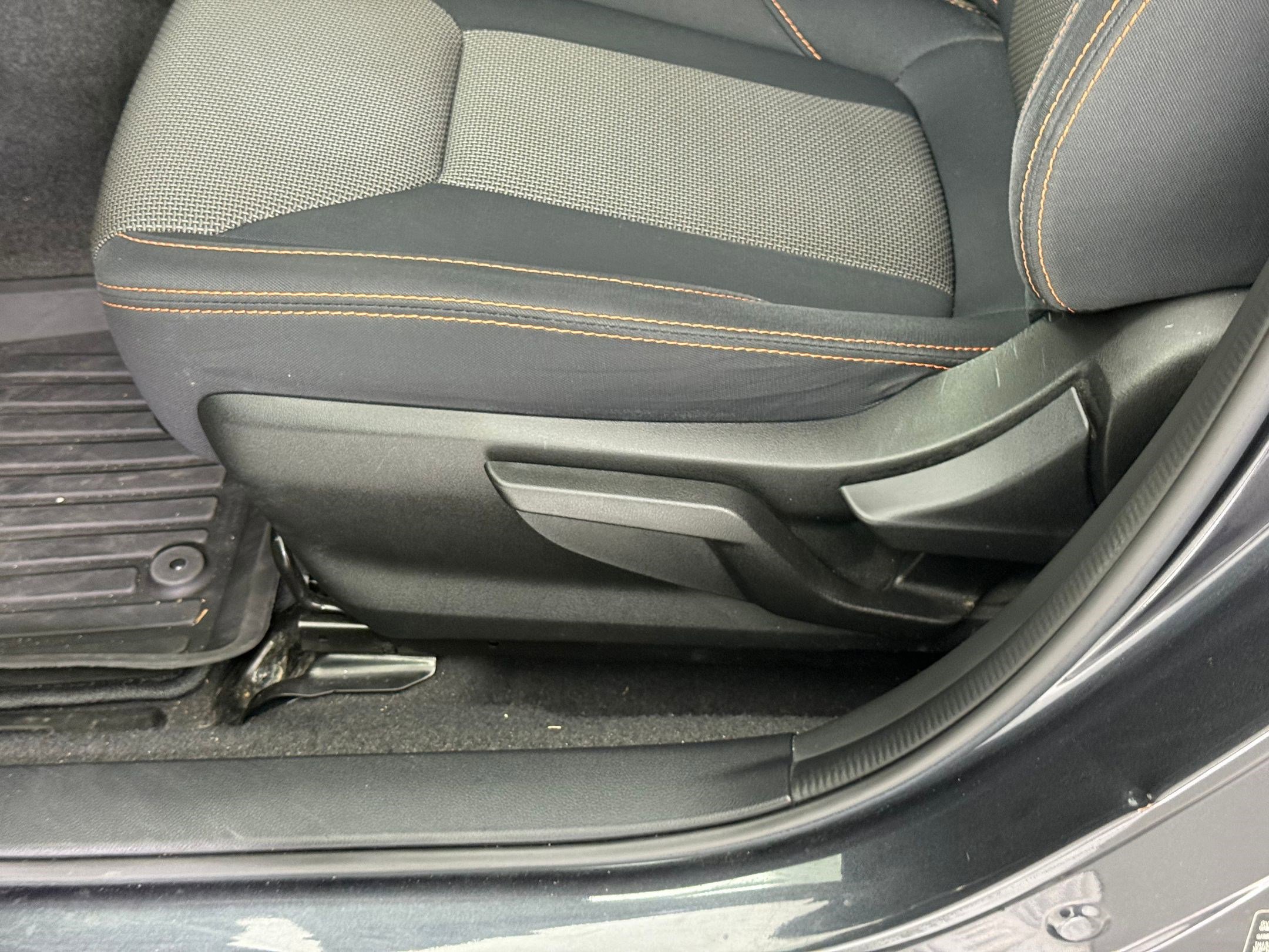 Used 2019 Subaru Crosstrek 2.0i Premium w/ Eyesight System image 14