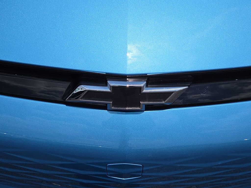 New 2027 Chevrolet Bolt LT w/ Comfort Package FWD image 21