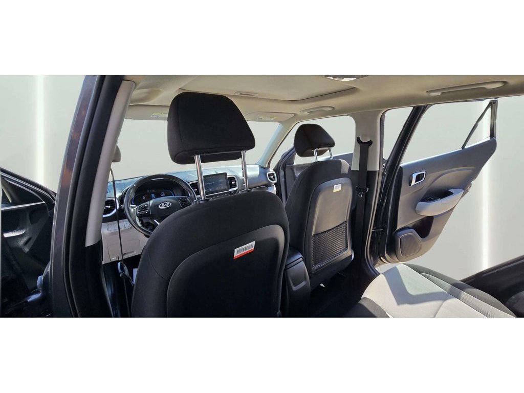 Used 2023 Hyundai Venue SEL w/ Cargo Package FWD image 24